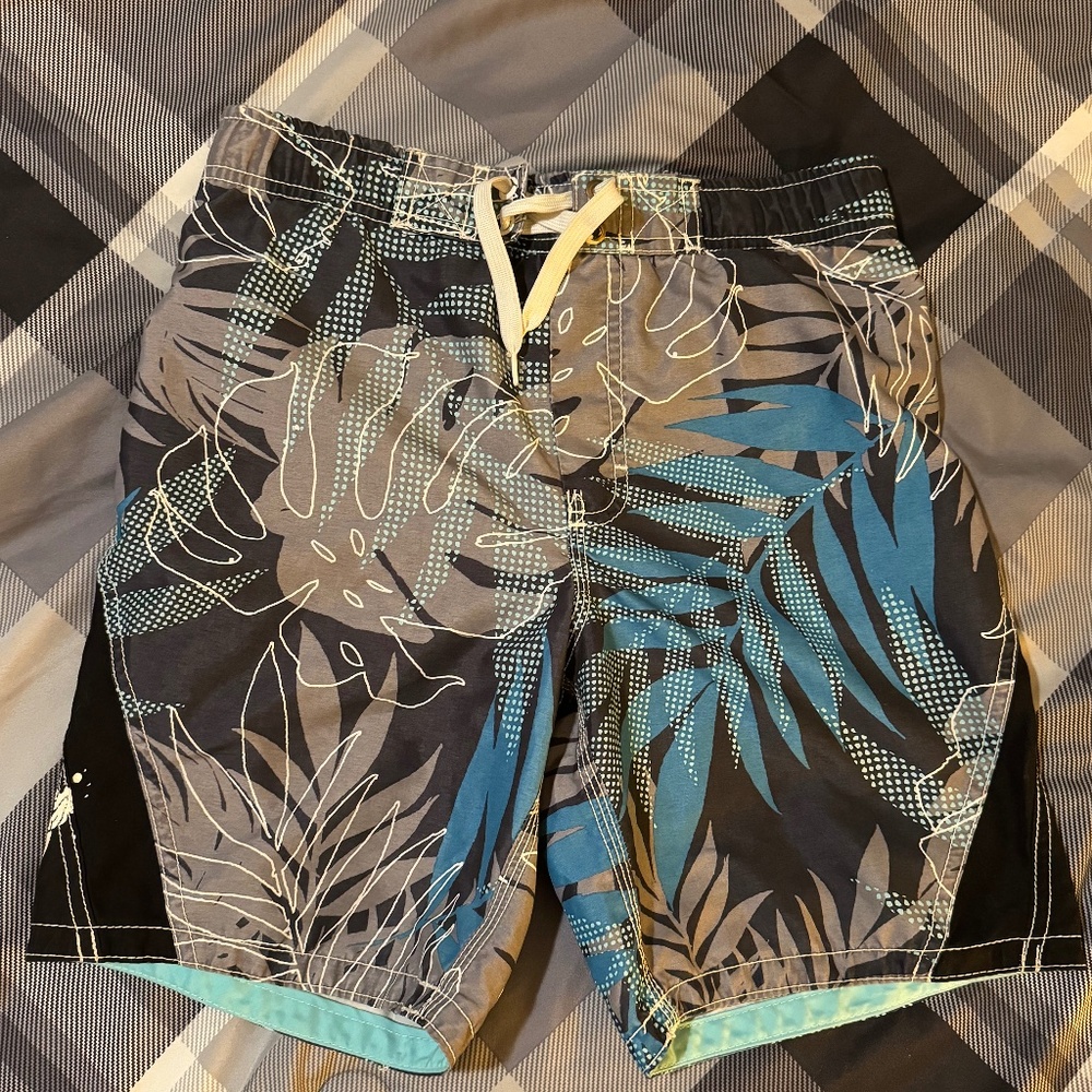 Boys Swim Trunks (Size 6/7)